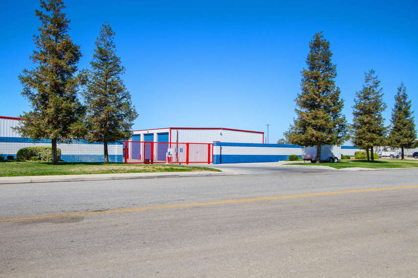 Bakersfield Indoor RV, Boat & Self Storage Units US Storage Centers